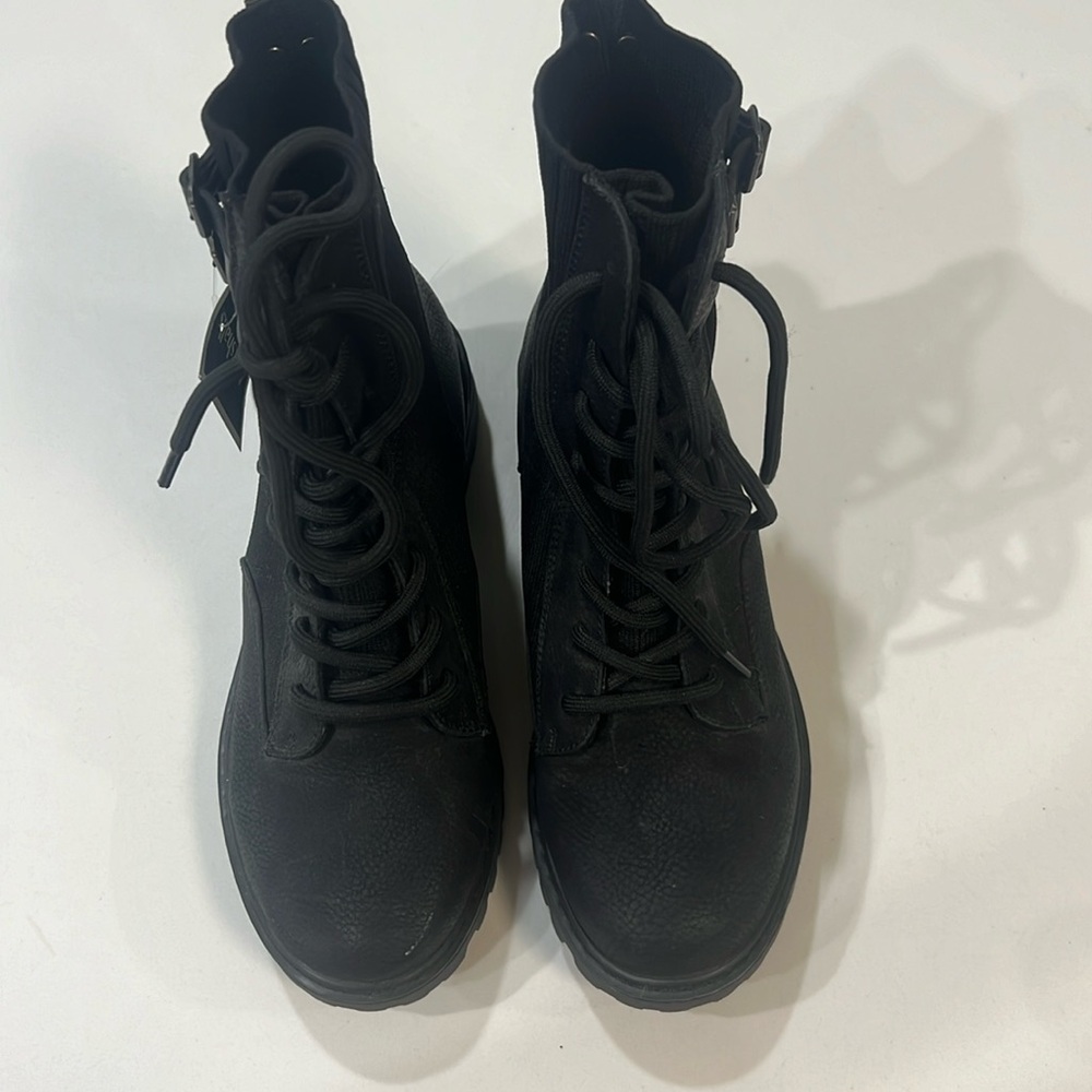 Blowfish boots